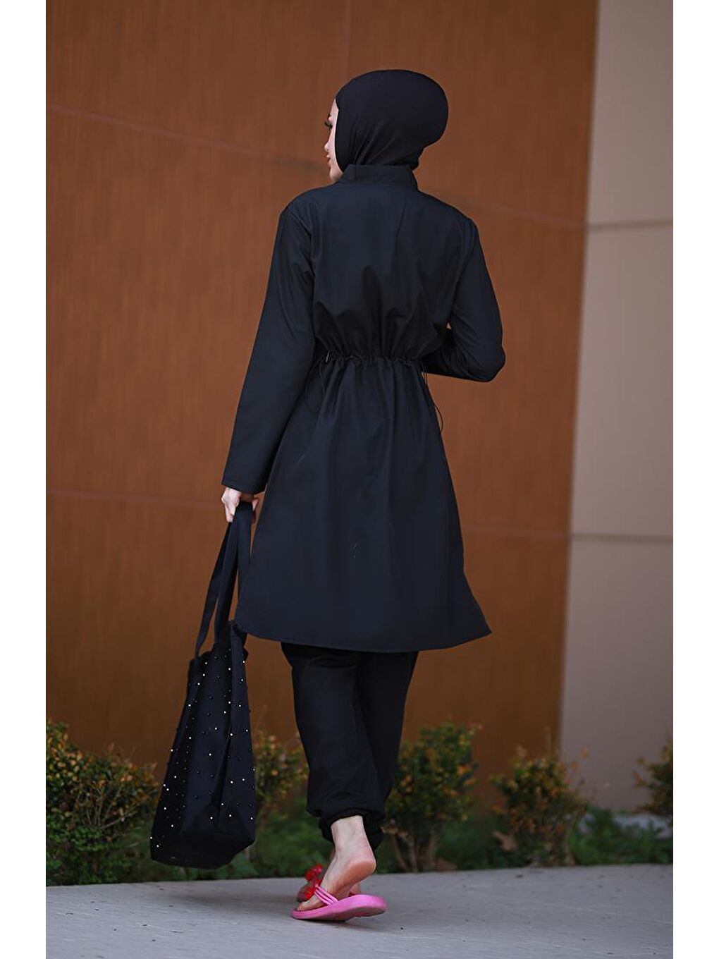 Siyah Önü Kapaklı Paraşüt Tam Kapalı Tesettür Mayo Nuray-1