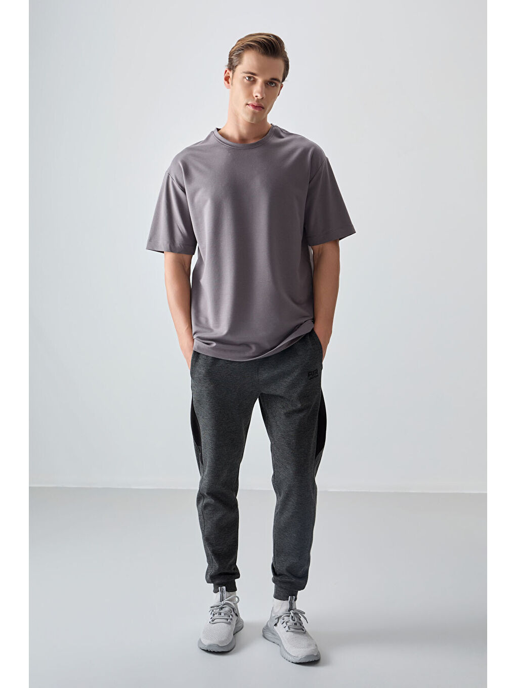 Koyu Gri Pamuklu Kalın Yumuşak Dokulu Oversize Fit Basic Erkek Tişört- 88377-1