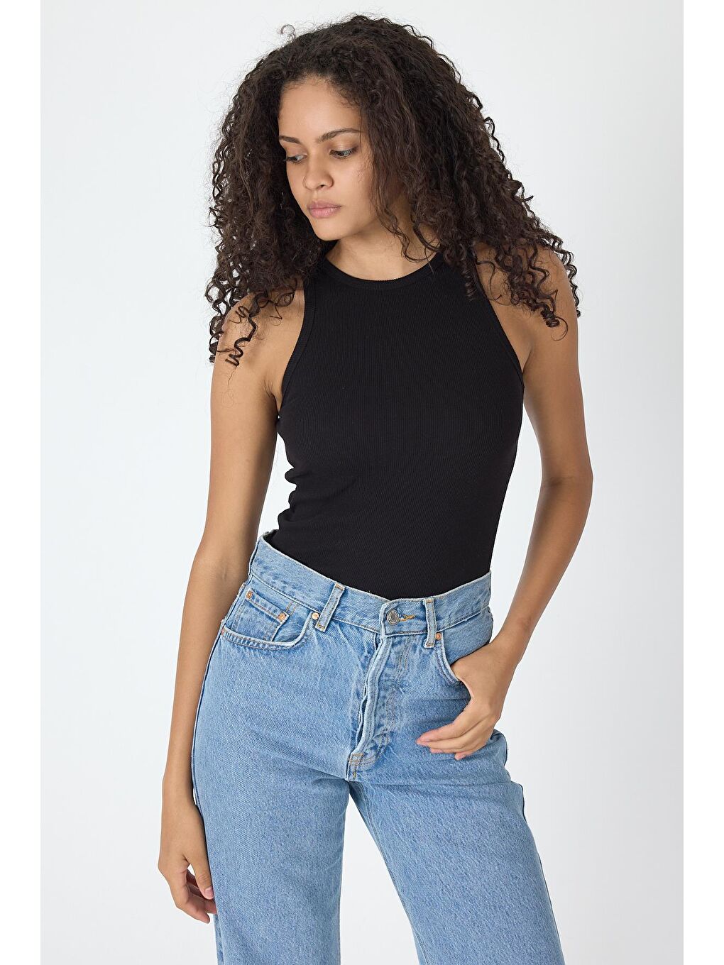 Fitilli Regular Fit Normal Kalıp Siyah Bisiklet Yaka Sıfır Kol Pamuklu Kadın Atlet MTLCB112