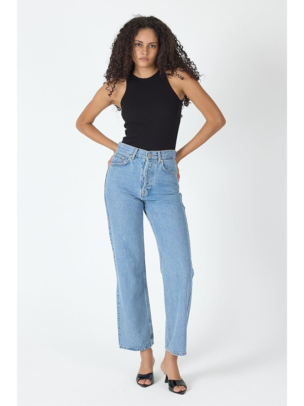 Fitilli Regular Fit Normal Kalıp Siyah Bisiklet Yaka Sıfır Kol Pamuklu Kadın Atlet MTLCB112-4