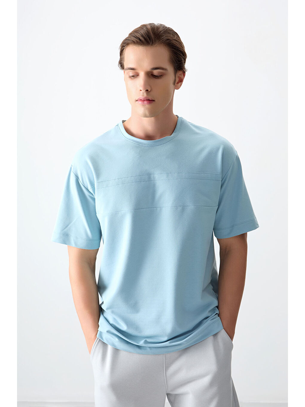 Açık Mavi Pamuklu Kalın Yumuşak Dokulu Oversize Fit Basic Erkek Tişört - 88378-1
