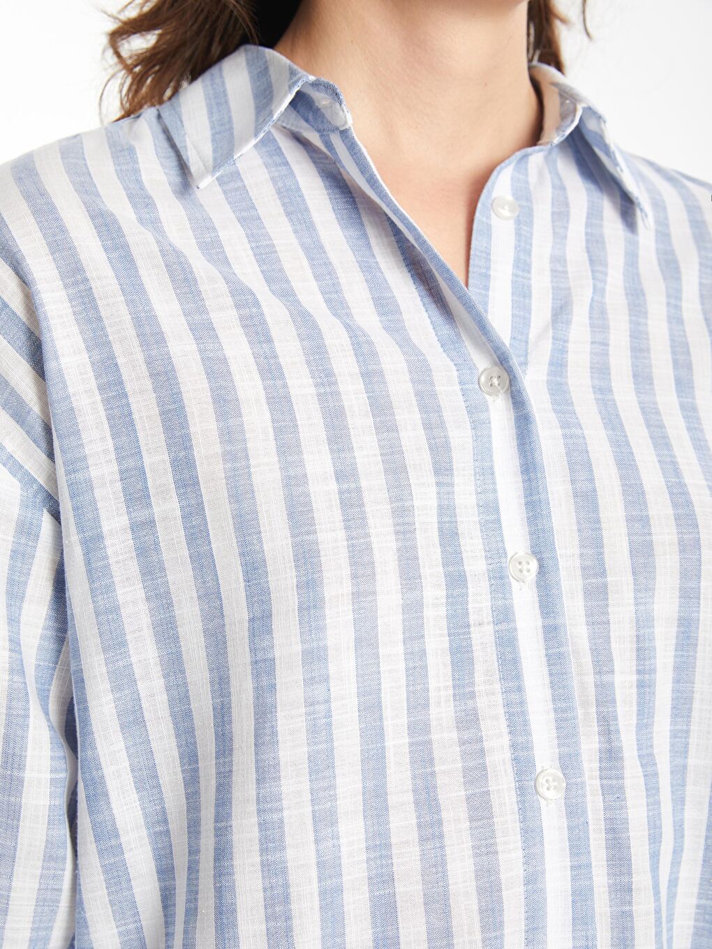 Loose Fit Mavi Beyaz Çizgili Kadın Gömlek Bg119-2