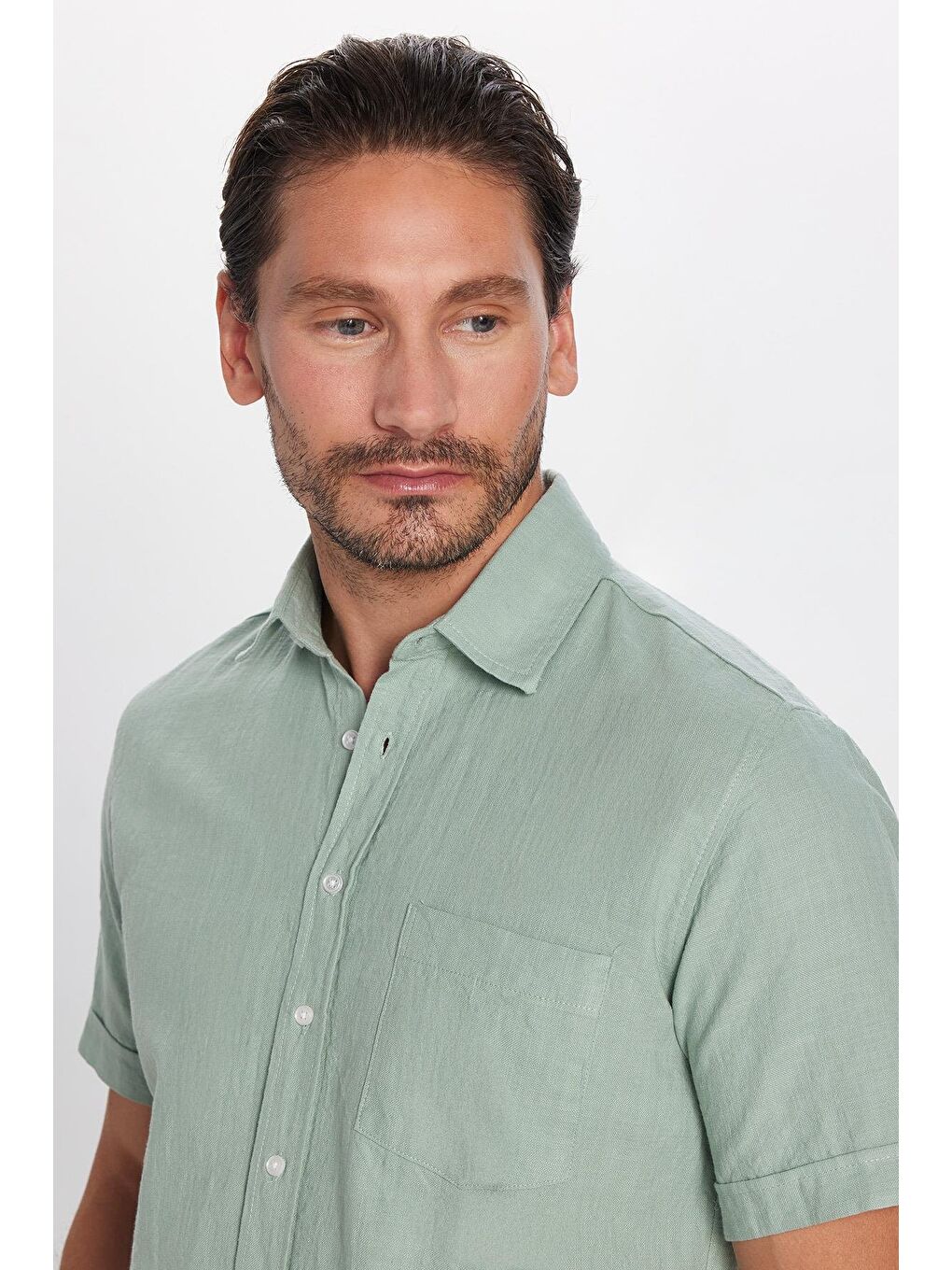Erkek Regular Fit Klasik Kesim %100 Pamuk Keten Doku Cepli Yeşil Gömlek-1