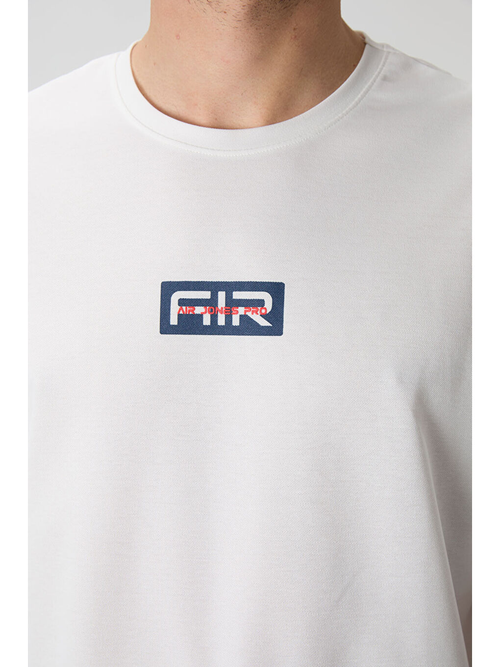 Ekru Pamuklu Kalın Yüzeyi Dokulu  Fit  Baskılı Erkek Tişört - 88367-1