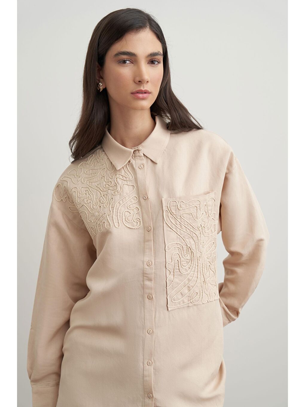 Bej-Nakış Detaylı Keten Pantolonlu Takım-3