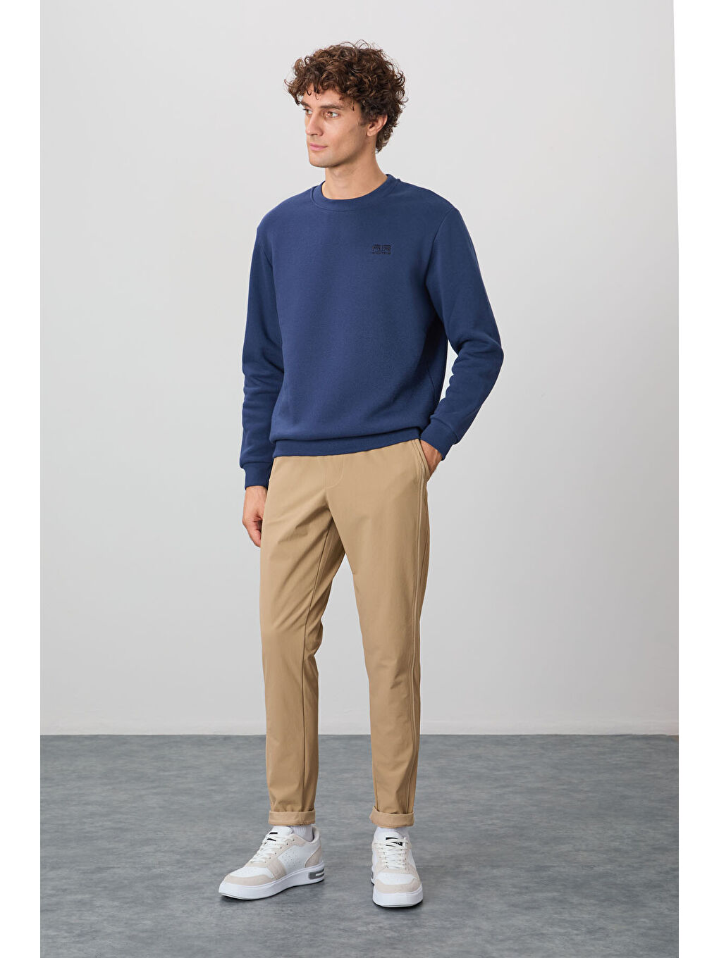 İndigo Bisiklet Yaka Şardonlu Rahat Form Basic Erkek Sweatshirt - 88137-1