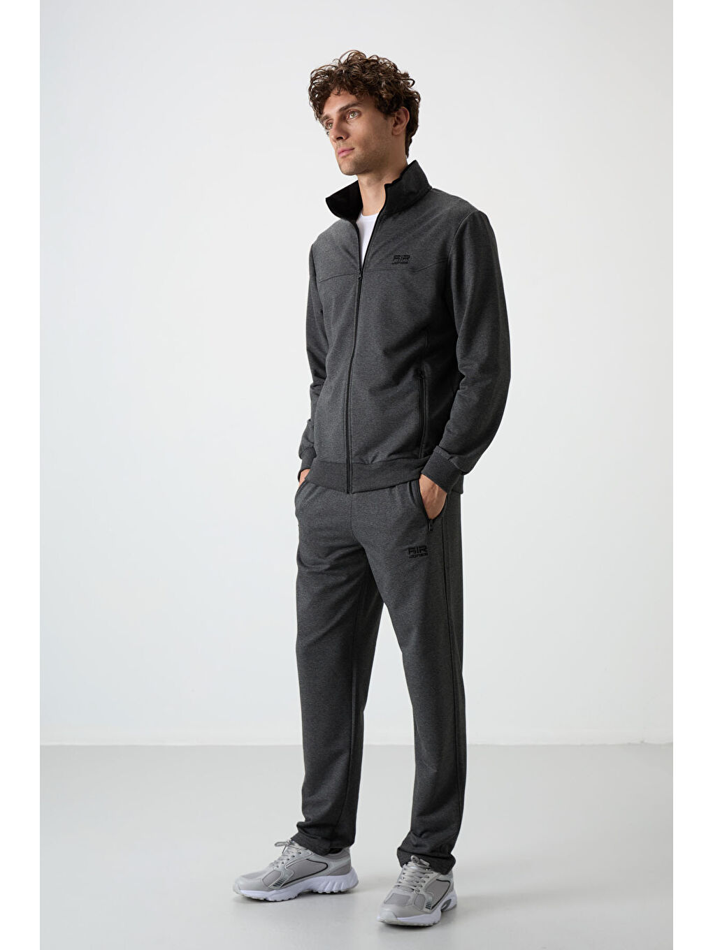 Troy Antrasit Melanj Dik Yaka Fermuarlı Standart Kalıp Erkek Eşofman Takım - 85196