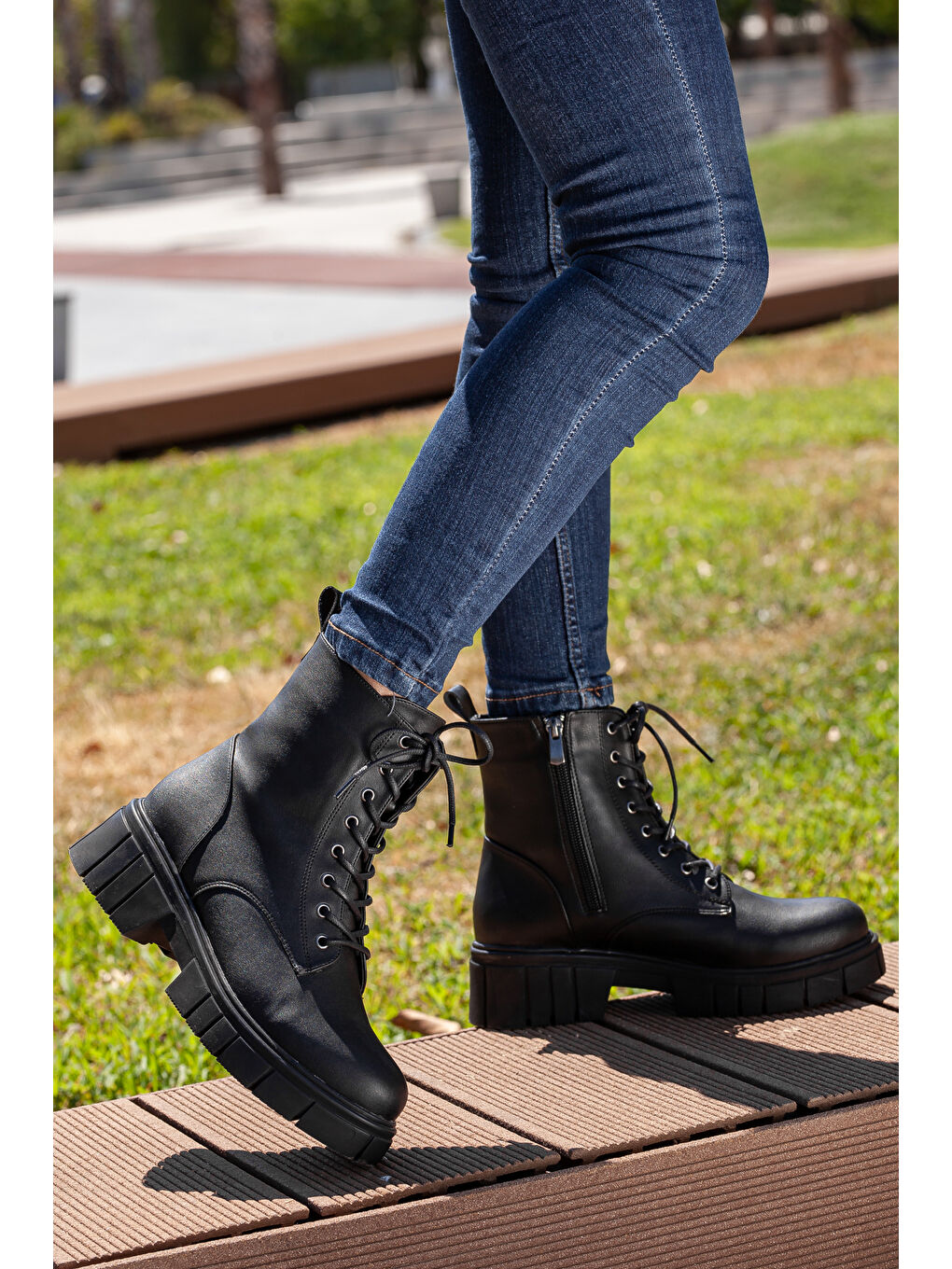 Siyah D099 Kadın Postal Bot & Bootie-3