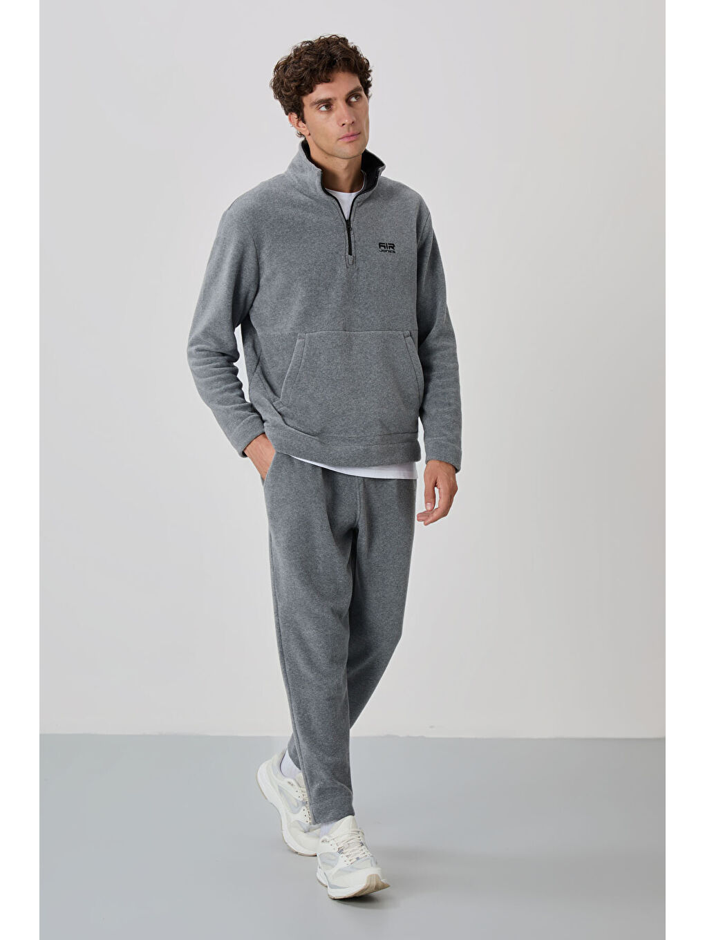 Gri Melanj Yarım Fermuarlı Dik Yaka Kanguru Cep Detaylı Polar Erkek Eşofman Takım - 85226