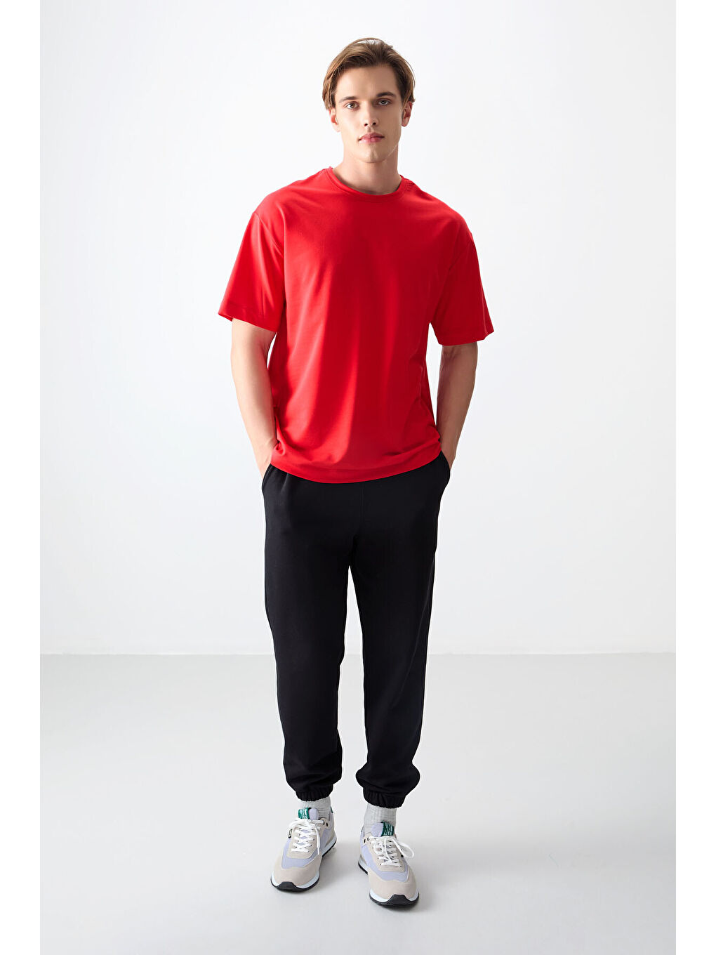 Kırmızı Pamuklu Kalın Yumuşak Dokulu Oversize Fit Basic Erkek Tişört-3