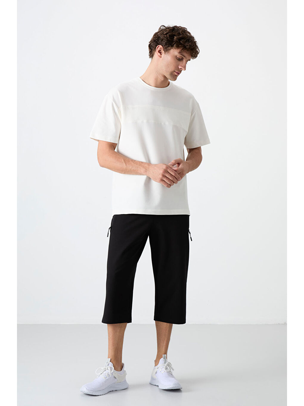 Siyah Fermuar Cepli Standart Kalıp Klasik Paça Erkek Kapri - 83091-1