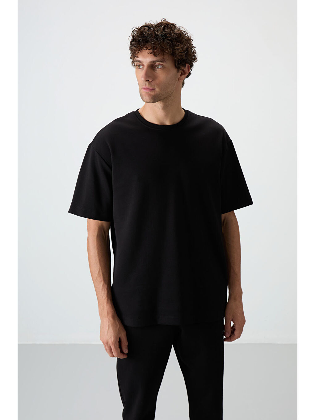 Siyah Pamuklu Kalın Yumuşak Dokulu  Fit Basic Erkek Eşofman Takım - 85251-1