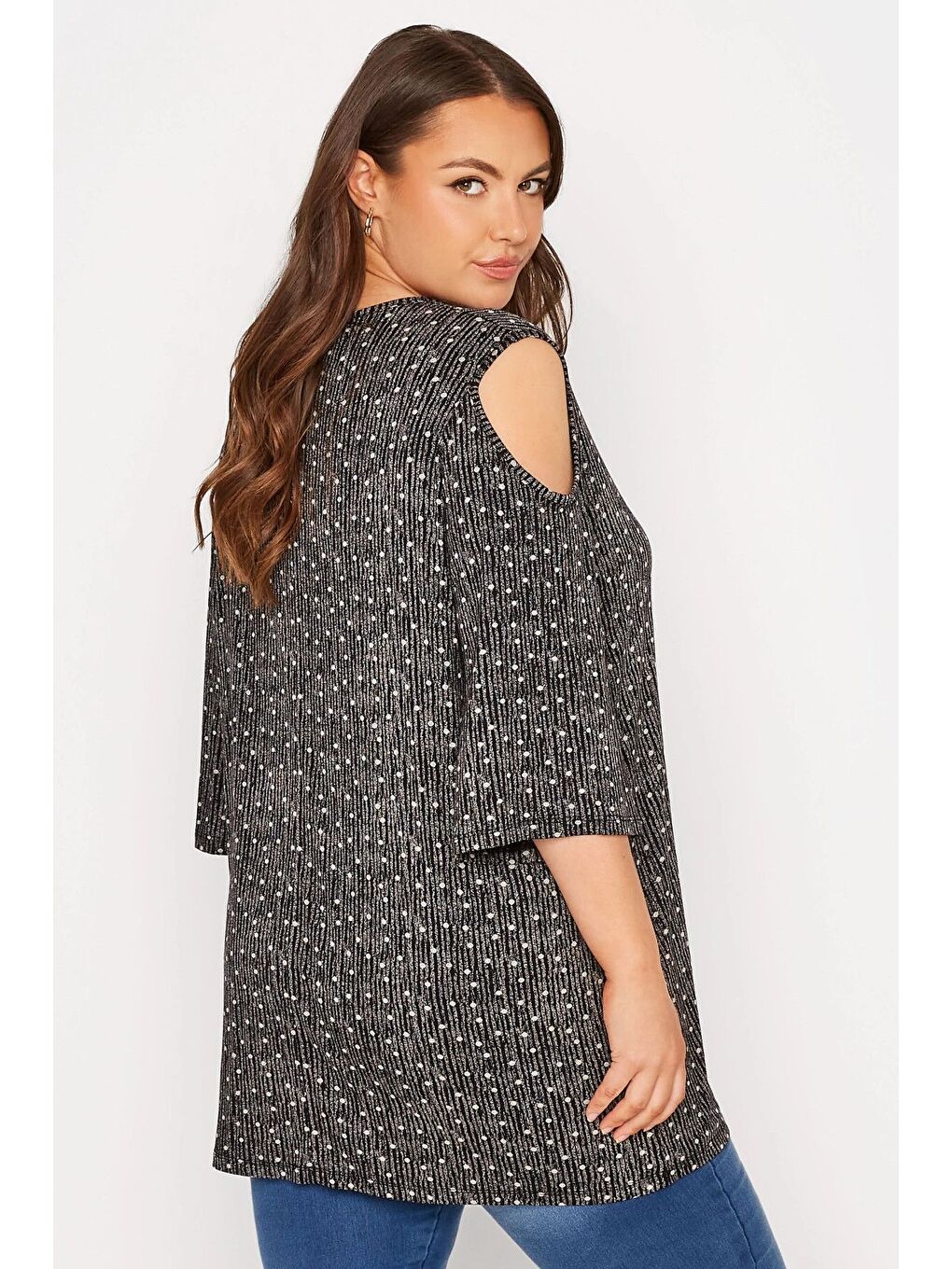 Siyah Büyük Beden Açık Omuz Detaylı Puantiyeli Yarım Kollu Bluz 300404-3
