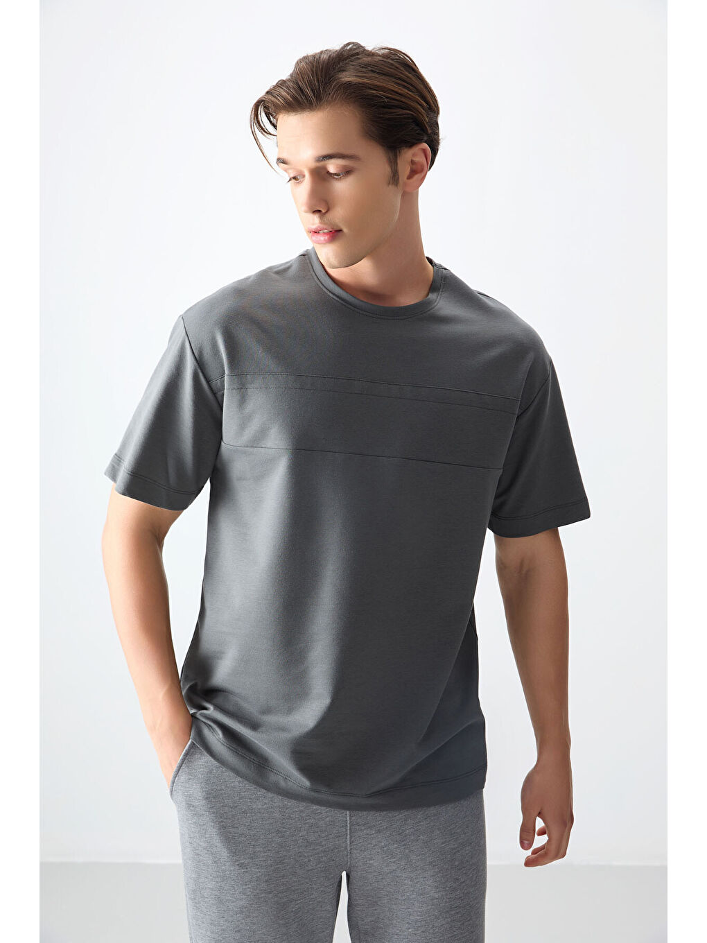 Haki Pamuklu Kalın Yumuşak Dokulu Oversize Fit Basic Erkek Tişört - 88378-3