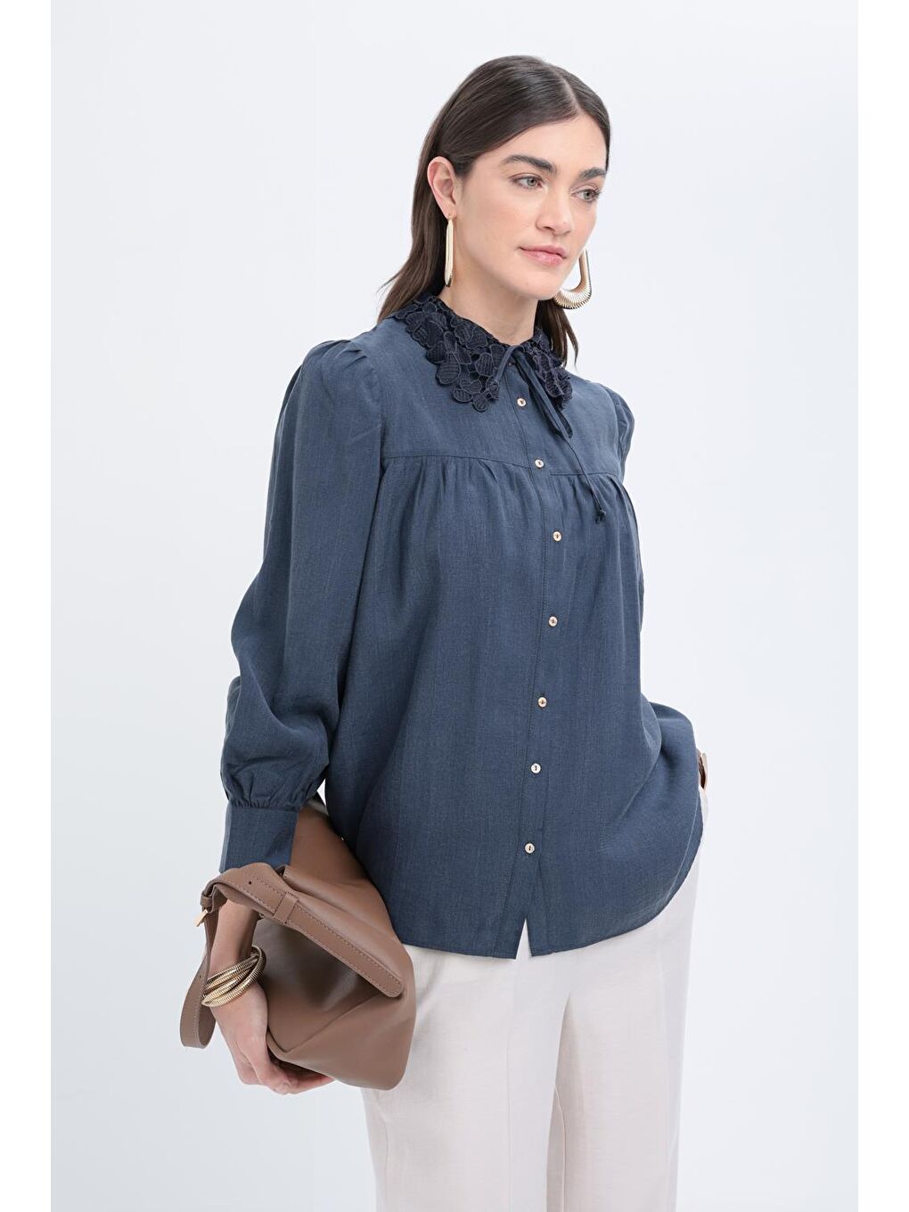 İndigo-Fisto Yaka Detaylı Büzgülü Gömlek