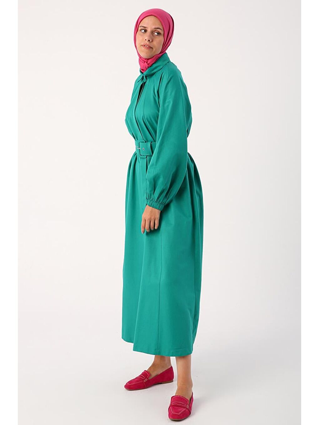Zümrüt Yeşili Kemerli Gömlek Yaka Elbise-2