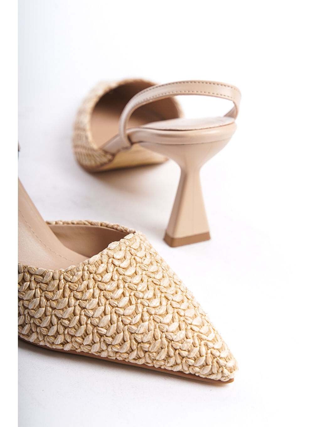Bej D449 Günlük Kadın Klasik Topuklu Ayakkabı-3