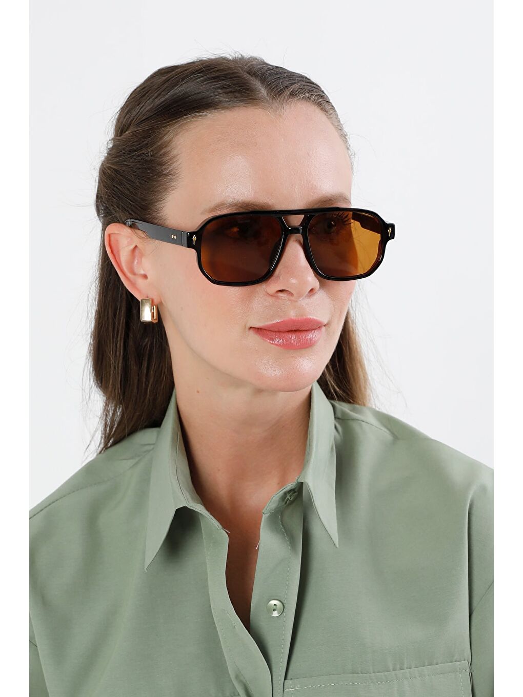 Kahverengi Metal Aksesuar Detaylı Güneş Gözlüğü