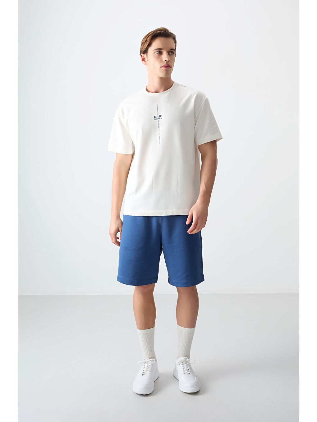 Ekru Pamuklu Kalın Yumuşak Dokulu Oversize Fit Baskılı Erkek Tişört - 88373-1