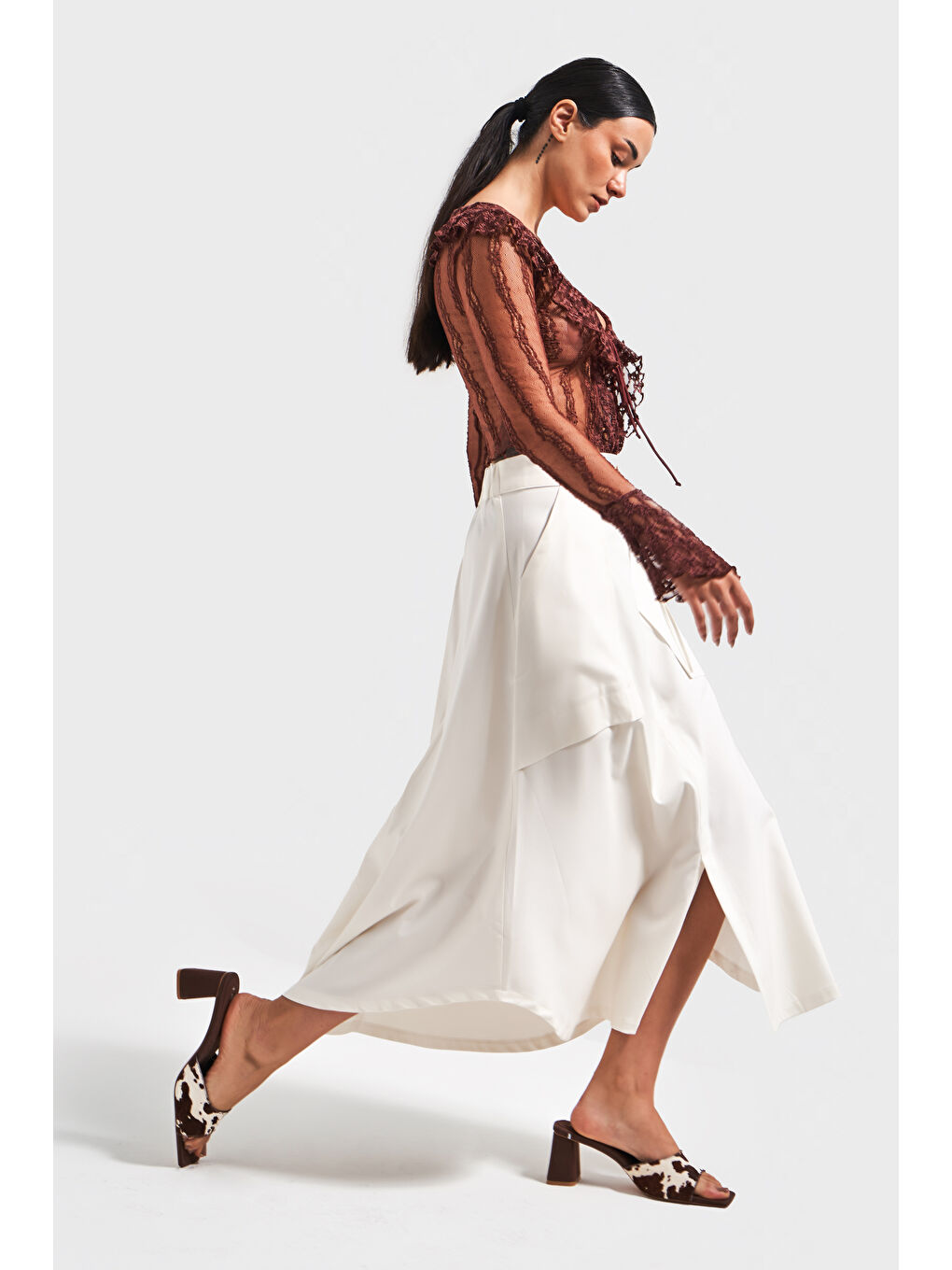 Kadın Ekru Renk Fermuar Detaylı Maxi Boy Rahat Kesim A Tipi Tasarım Etek-1