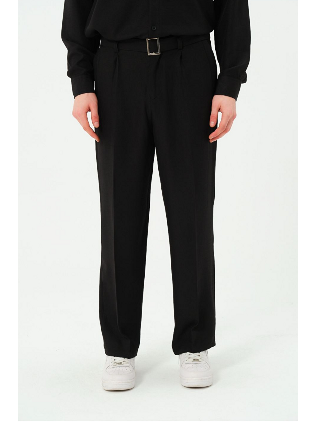 Siyah Kemerli Baggy Fit Kumaş Erkek Pantolon