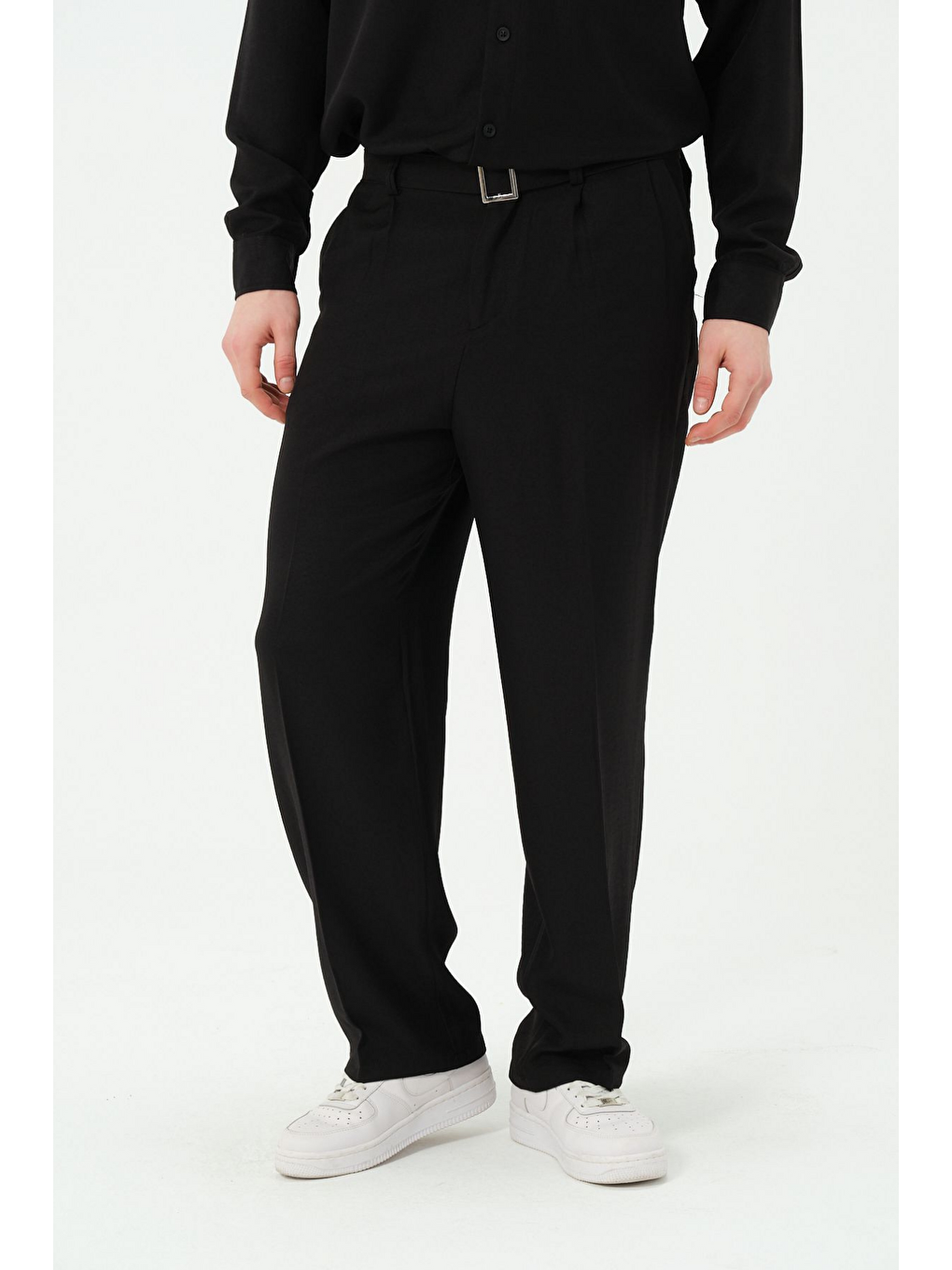 Siyah Kemerli Baggy Fit Kumaş Erkek Pantolon-1