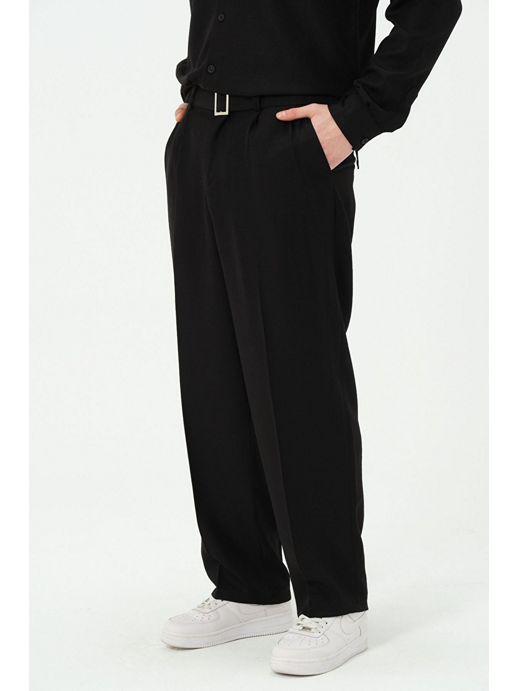 Siyah Kemerli Baggy Fit Kumaş Erkek Pantolon-2