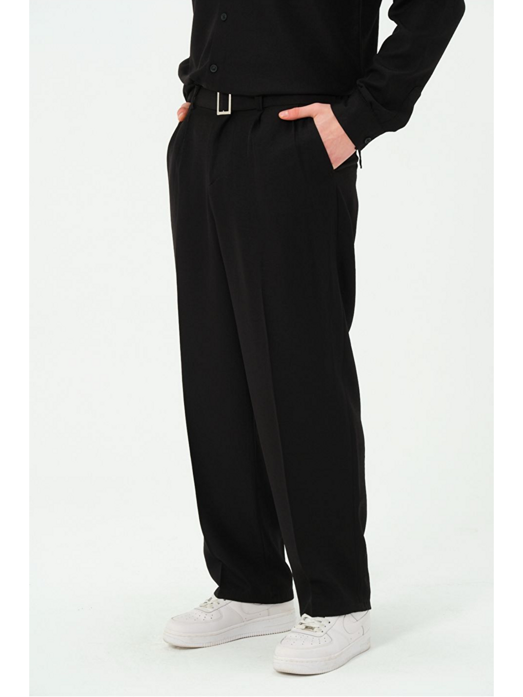 Siyah Kemerli Baggy Fit Kumaş Erkek Pantolon-4