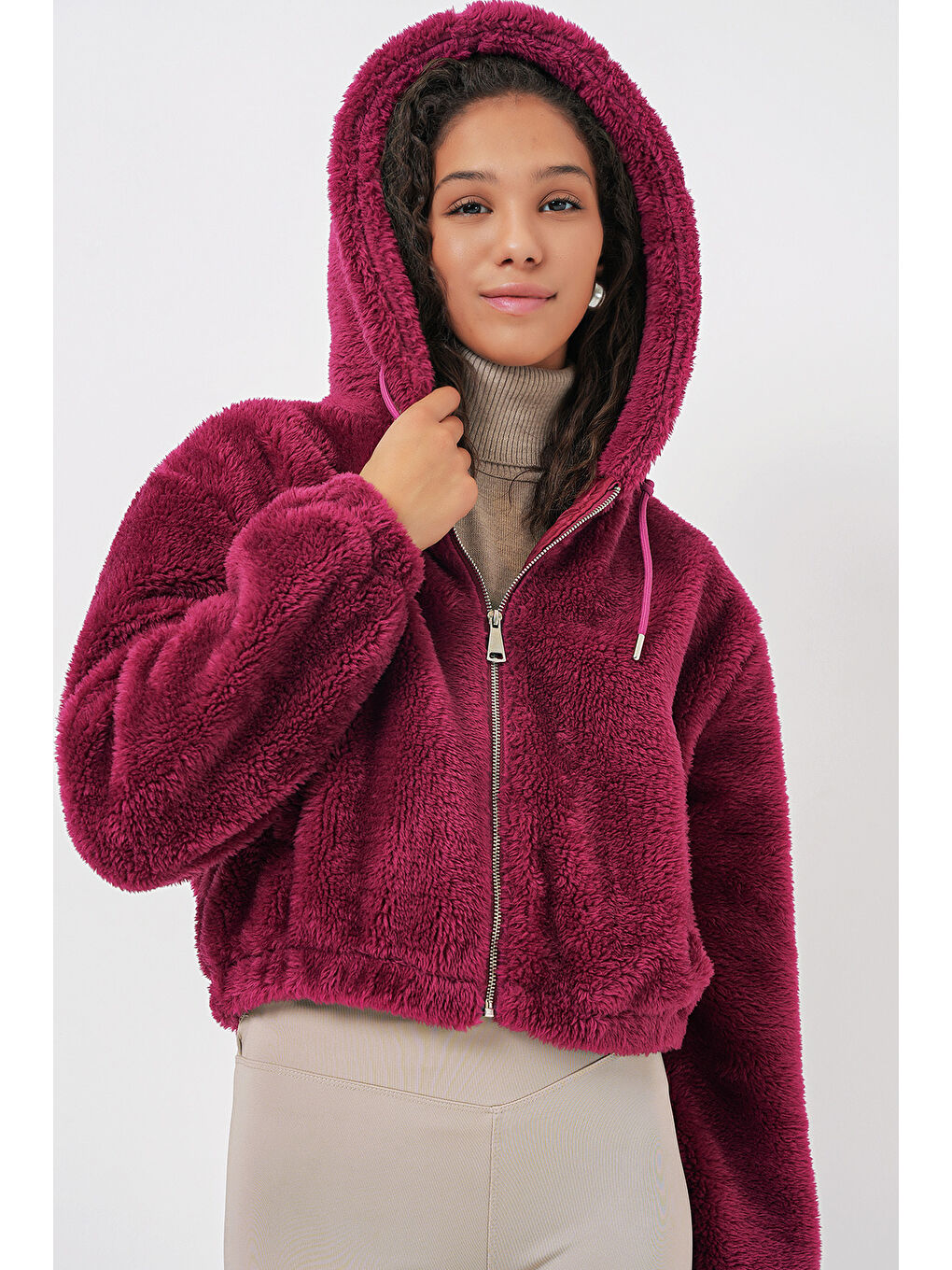 5193 Kapüşonlu Pelüş Crop Ceket   Mürdüm-1