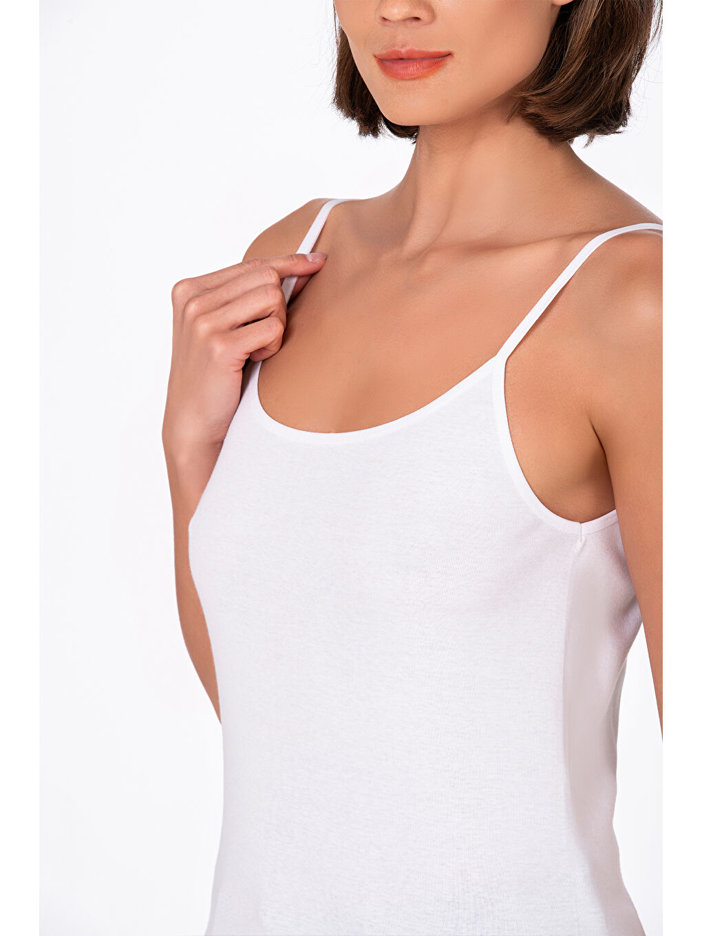 Kadın Pamuklu Ribana İp Askılı Klasik Atlet 3'Lü Paket – Esnek & Rahat | Beyaz K0107-1