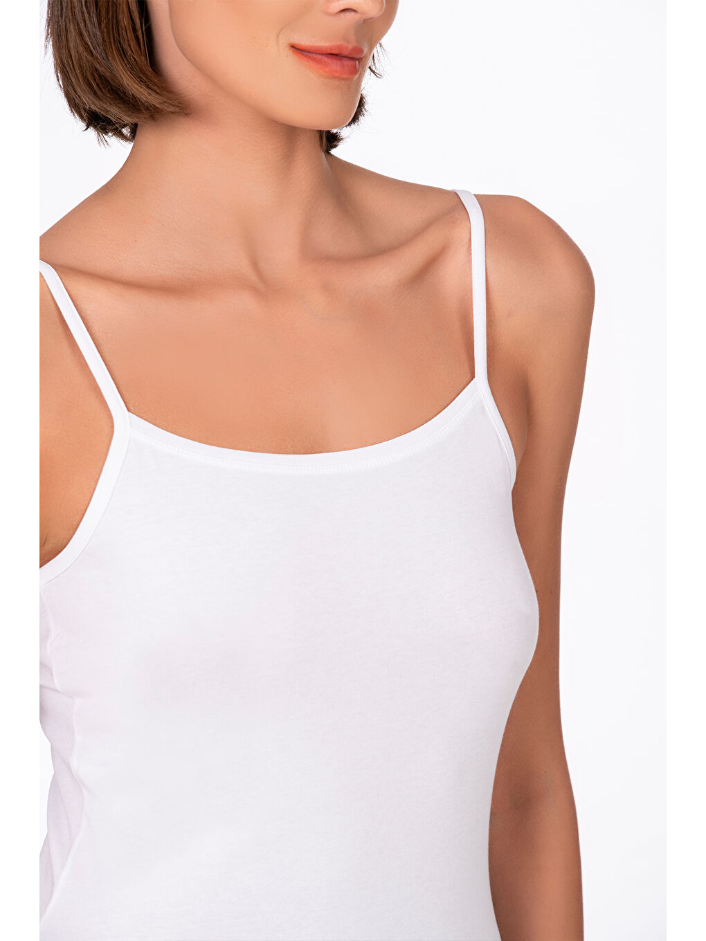 Kadın Pamuklu Elastanlı Süprem Esnek İnce Askılı Atlet Beyaz |  K23319-1