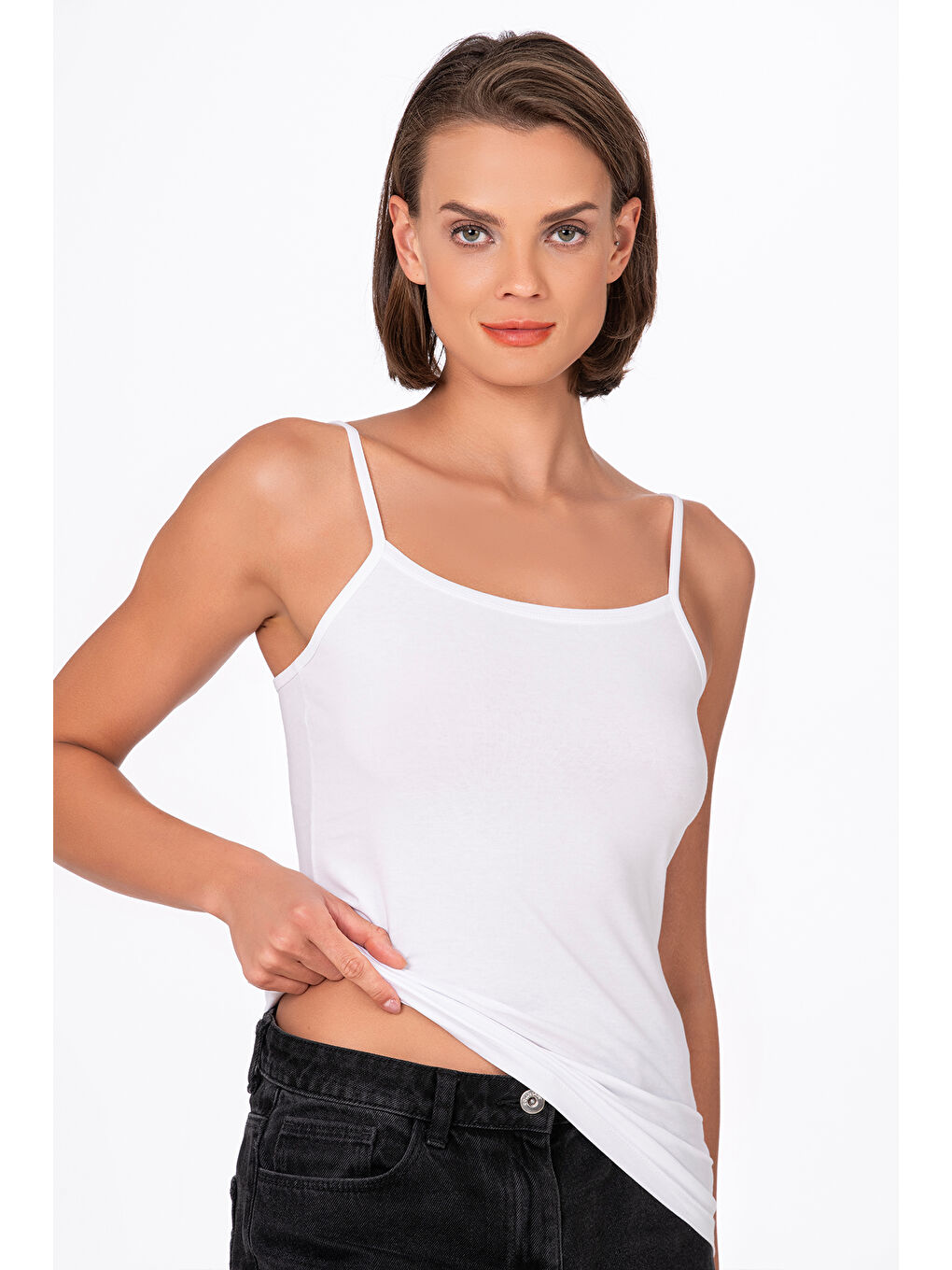 Kadın Pamuklu Elastanlı Süprem Esnek İnce Askılı Atlet Beyaz |  K23319-2