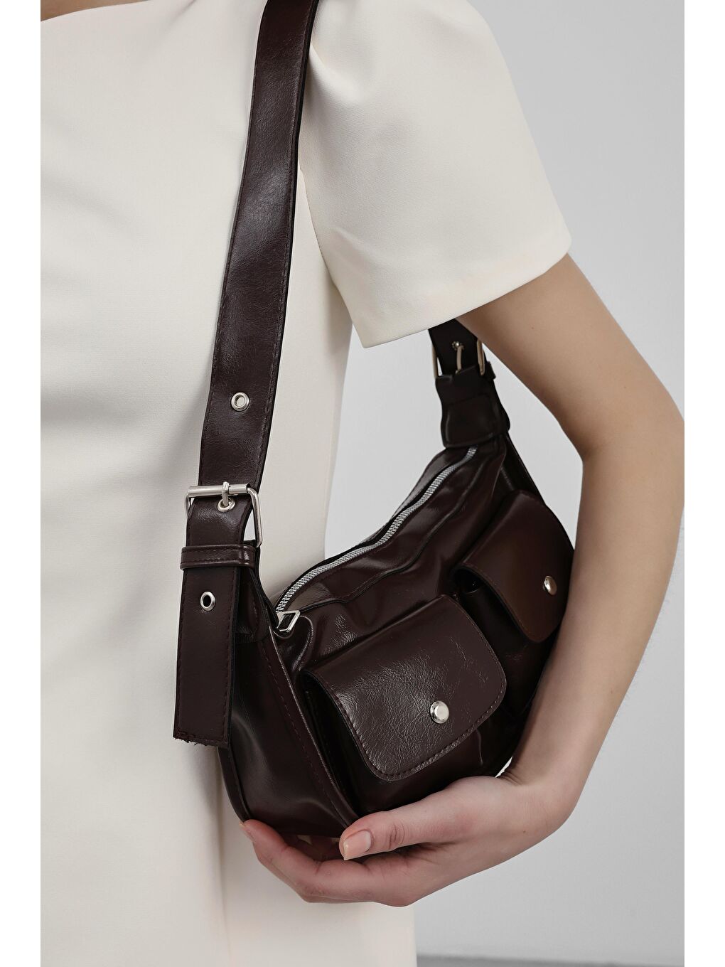 Kahverengi Diana Vintage Baget Çanta Kahve