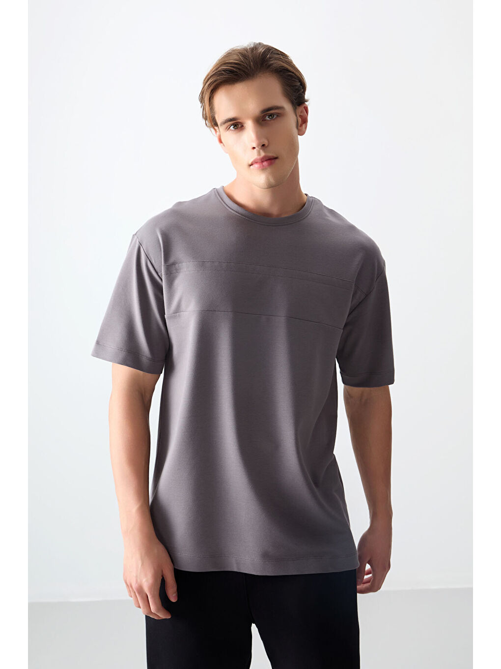 Koyu Gri Pamuklu Kalın Yumuşak Dokulu Oversize Fit Basic Erkek Tişört - 88378