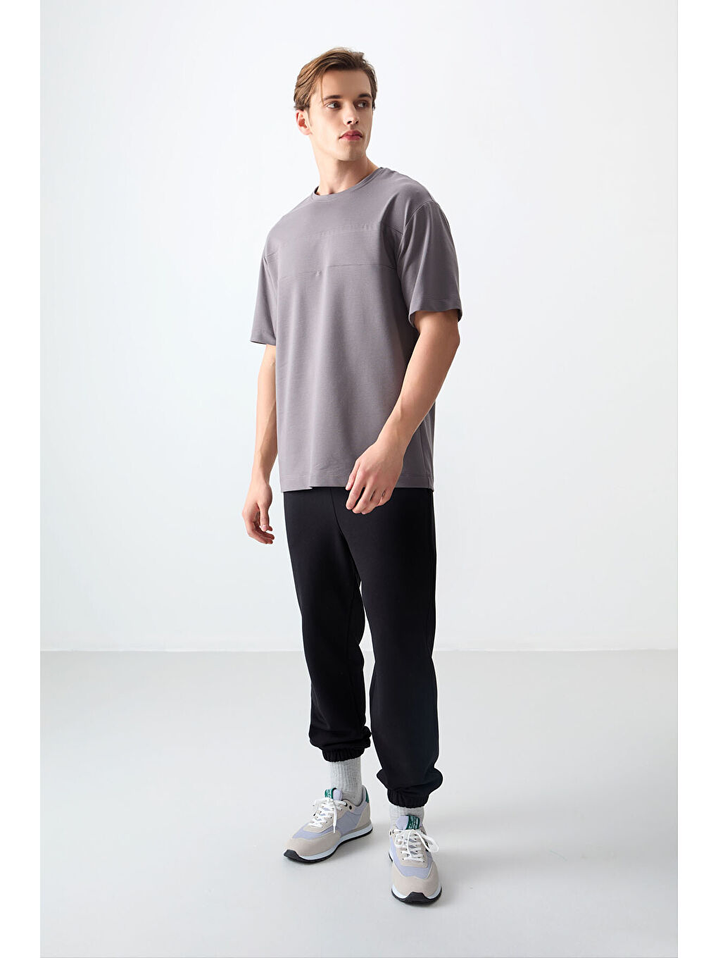 Koyu Gri Pamuklu Kalın Yumuşak Dokulu Oversize Fit Basic Erkek Tişört - 88378-1