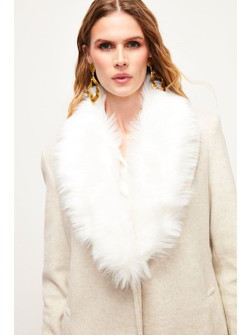 Bej Yaka Kürklü Uzun Kaban - Taş-1