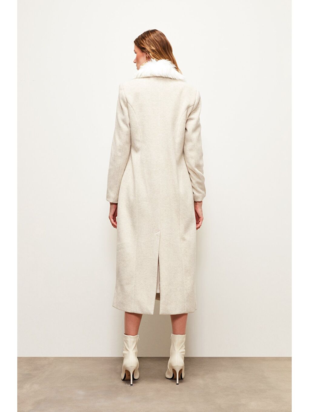 Bej Yaka Kürklü Uzun Kaban - Taş-7