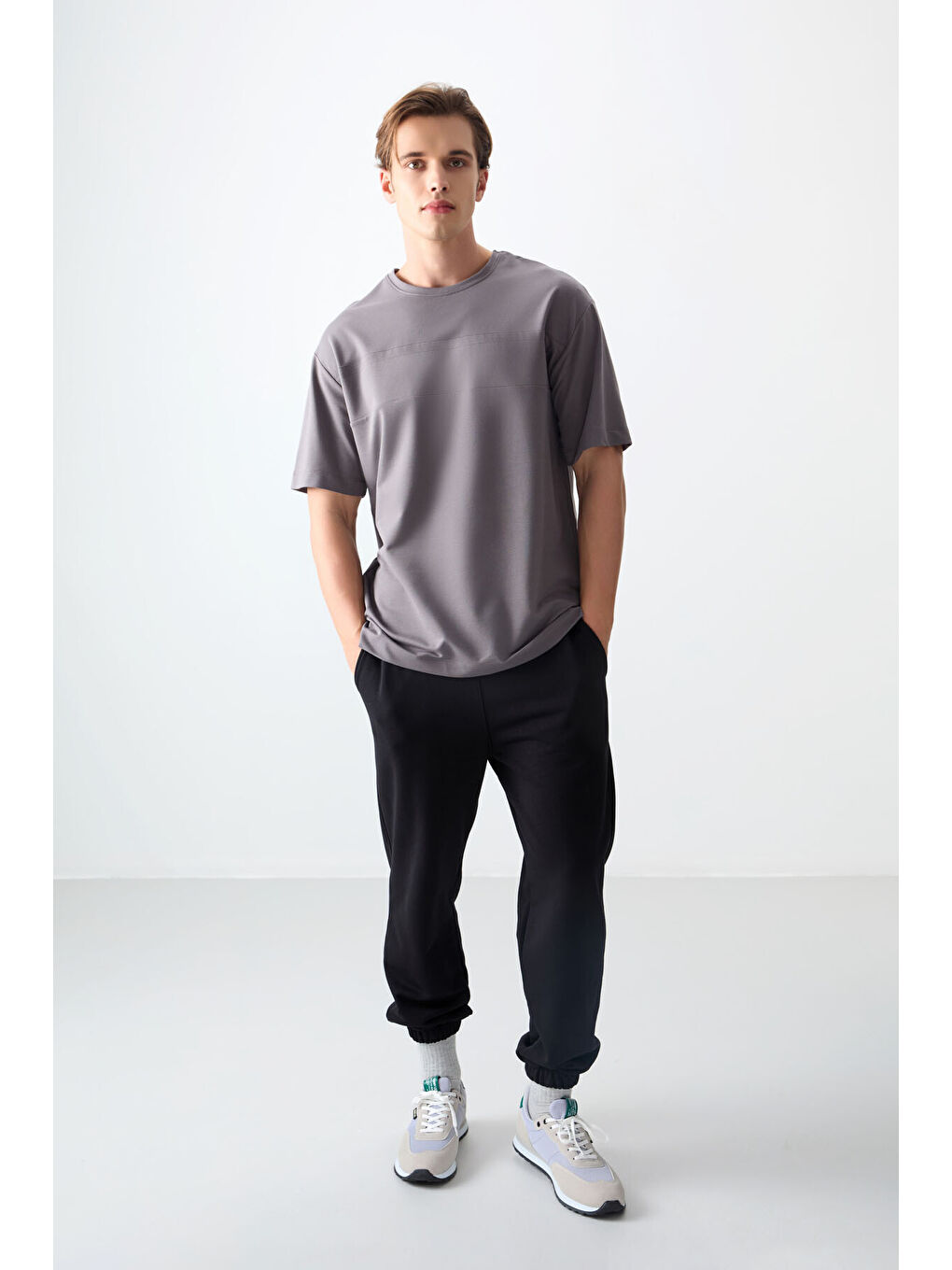 Koyu Gri Pamuklu Kalın Yumuşak Dokulu Oversize Fit Basic Erkek Tişört - 88378-3