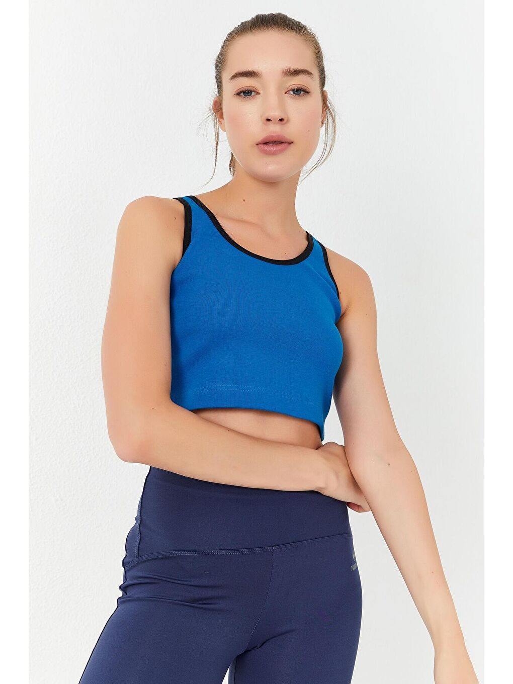 TOMMYLIFE Turkuaz Basic Sıfır Kol Dar Kalıp U Yaka Kadın Crop Top Atlet - 97162