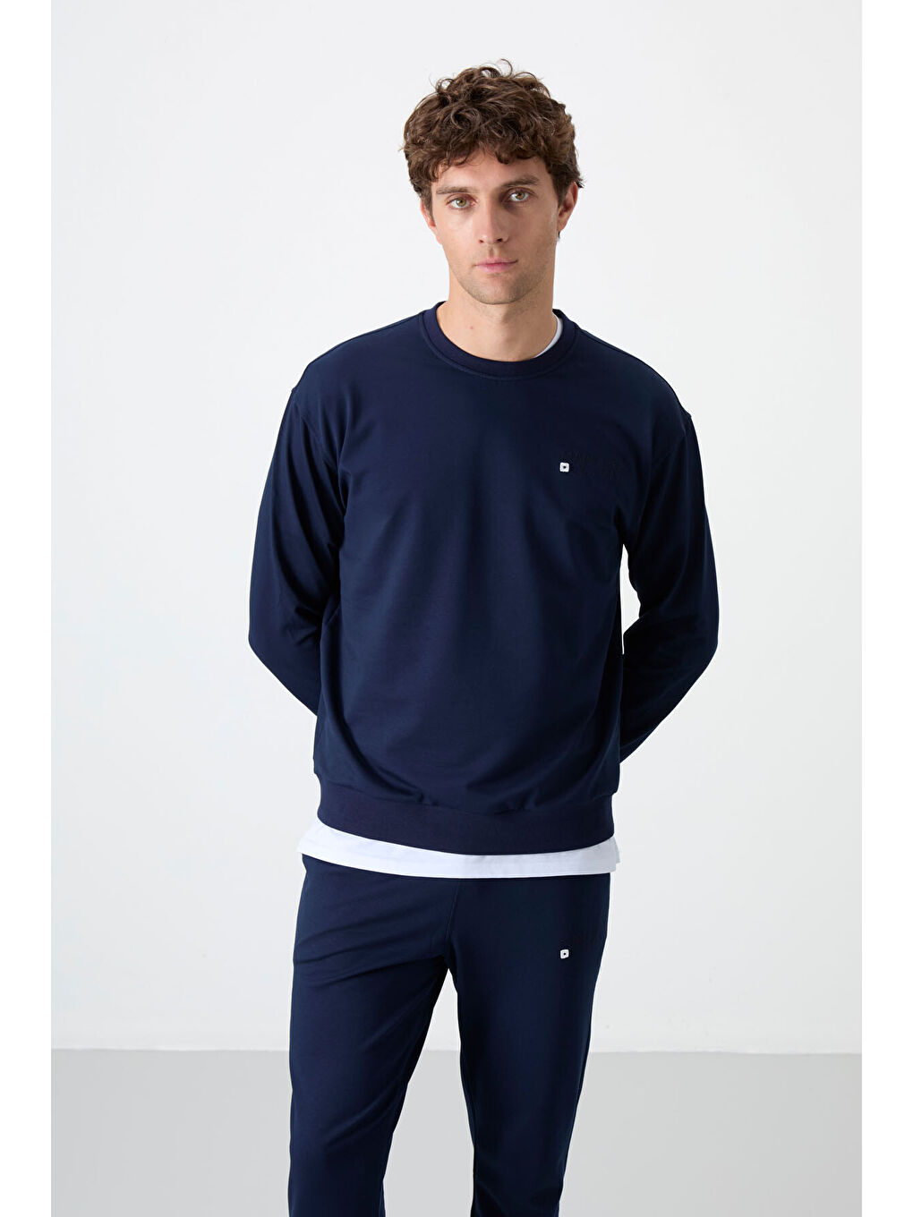 İndigo Casual Bisiklet Yaka Lastik Paça Erkek Oversize Eşofman Takımı - 85120-1