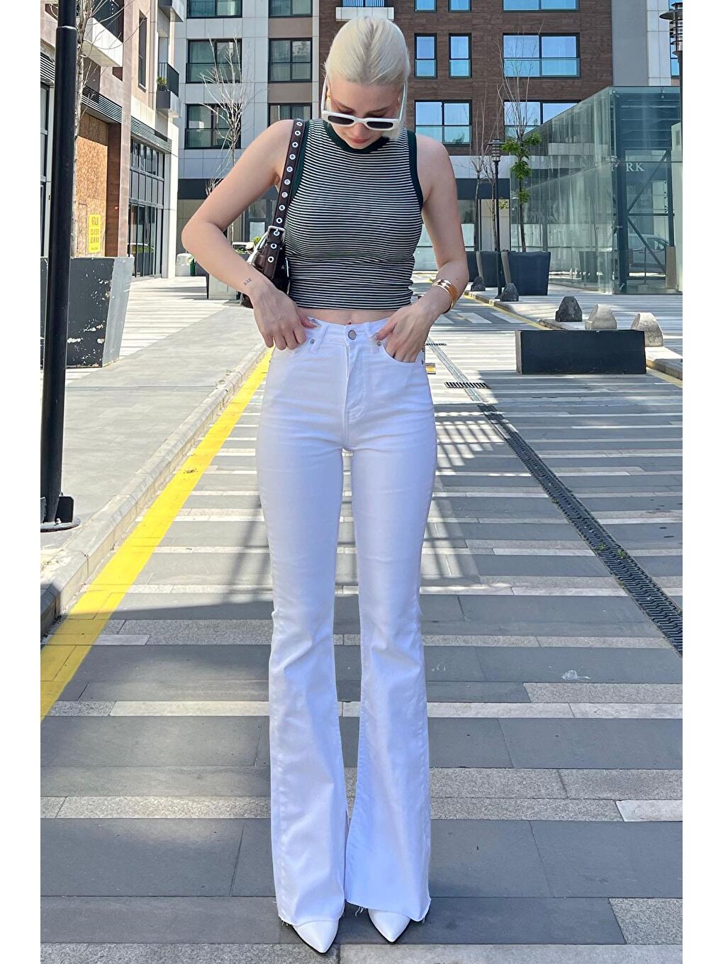 Madmext Kadın Beyaz Yırtmaçlı Likralı İspanyol Paça Jean Pantolon Mg1518 - 4