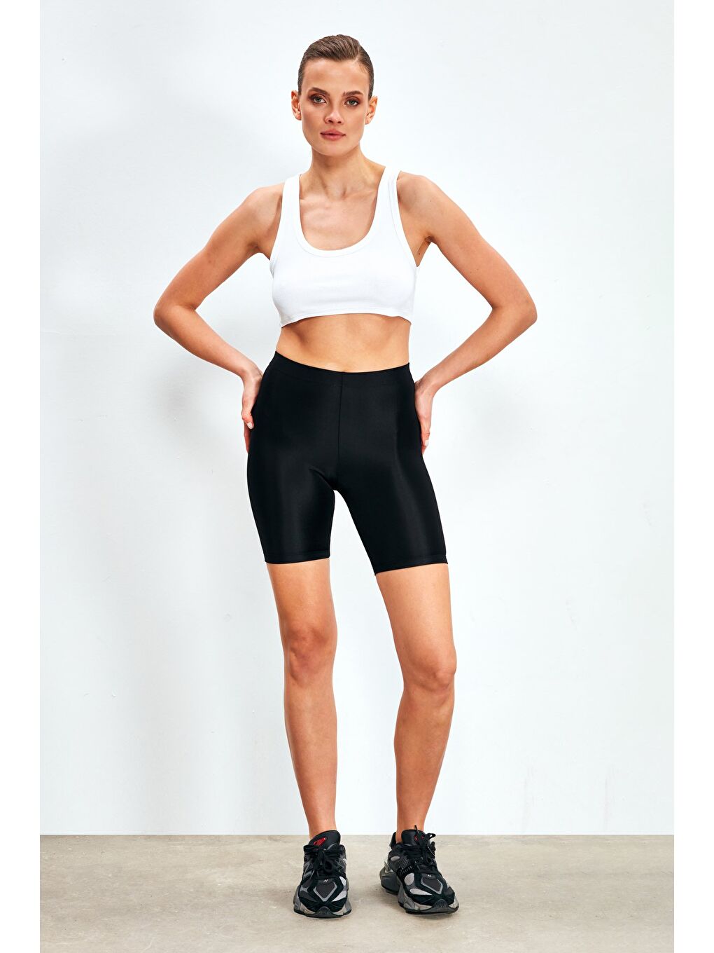 Yüksek Bel Şort Tayt - Siyah-1