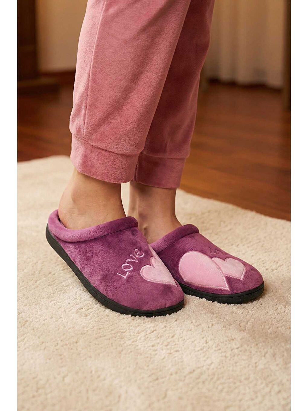 Mor Kadın Kışlık Nakışlı Tasarım Havlu Kumaş PU Taban Rahat Ev Bahçe Gondol Terlik