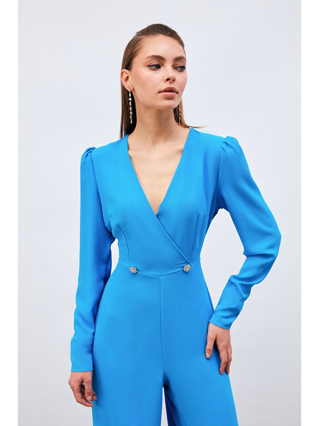 Kruvaze Süs Taşlı Krep Tulum - Mavi-4