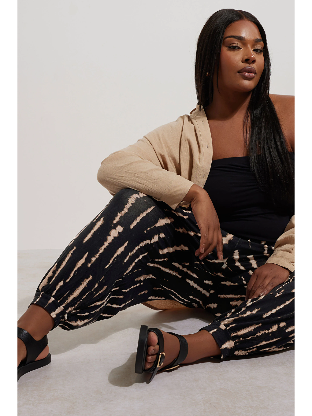 Siyah Büyük Beden Paçası Lastikli Elastanlı Esnek Kumaş Pantolon 145047-5