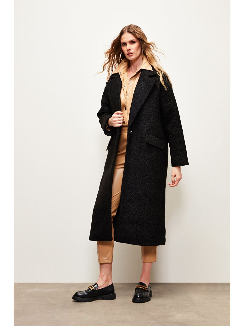 Uzun Buklet Kaban - Siyah-1