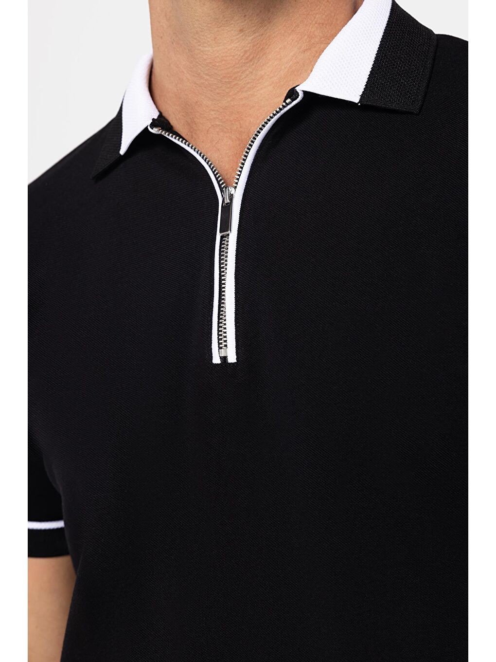 Siyah Erkek Polo Yaka Slim Fit Pamuk Fermuarlı Pike  Tişört-5