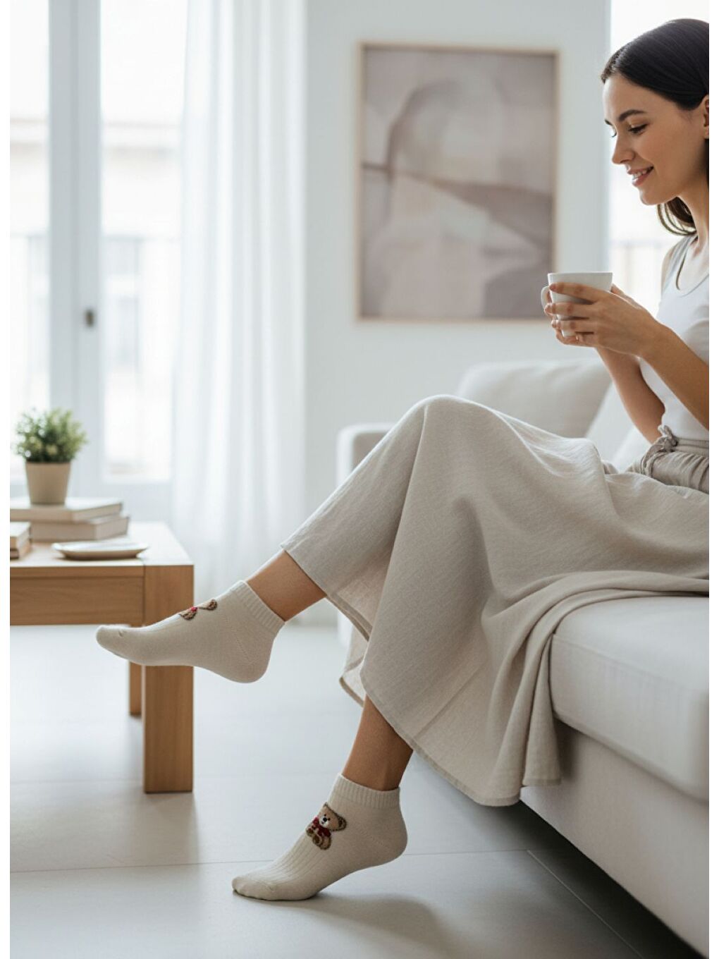 Kadın 12’li Premium Ayıcıklı Sneakers Çorap – Taş İşlemeli – Karışık Asorti (12 Çift)-4