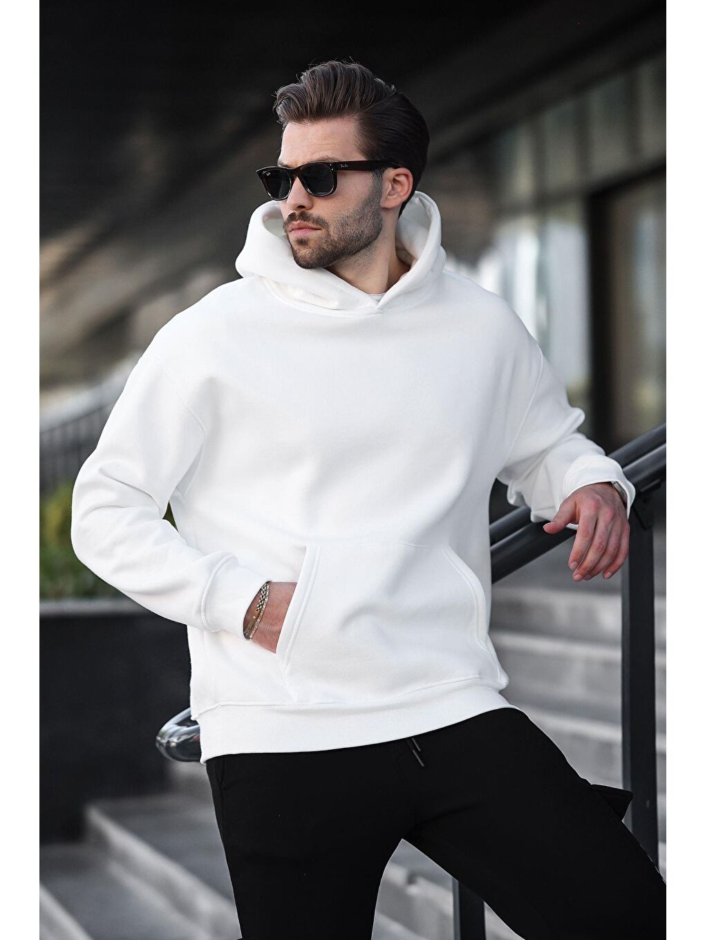 Ekru Kapüşonlu Kanguru Cep Erkek Sweatshirt E7169