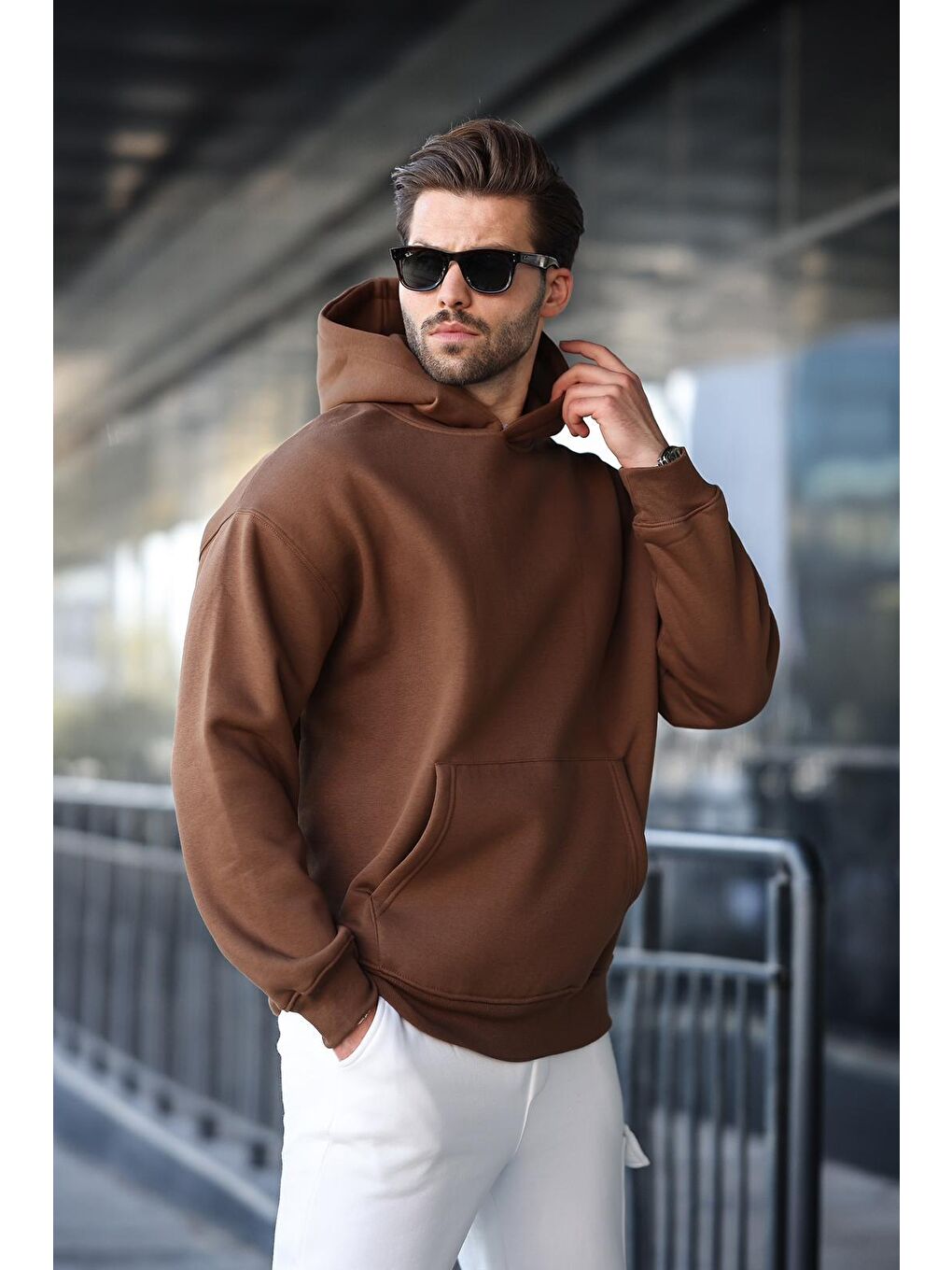 Kahverengi Kapüşonlu Kanguru Cep Erkek Sweatshirt E7169-2